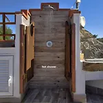 Lacco Terrace Solarium فيلة *