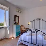 Lacco Terrace Solarium فيلة