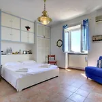 فيلة Lacco Terrace Solarium