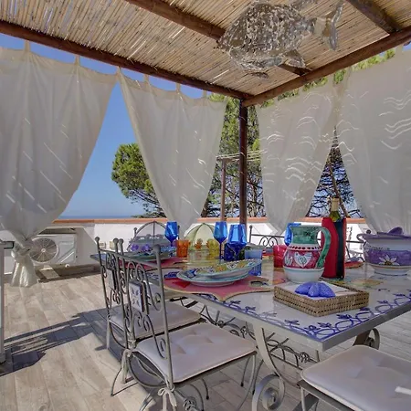 Lacco Terrace Solarium * Lacco Ameno (Isola d'Ischia)
